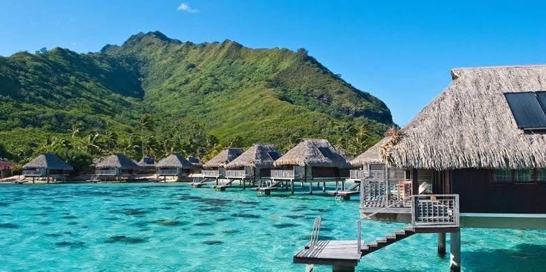 Pantai Ora, Maldives Ala Indonesia Yang Memukau